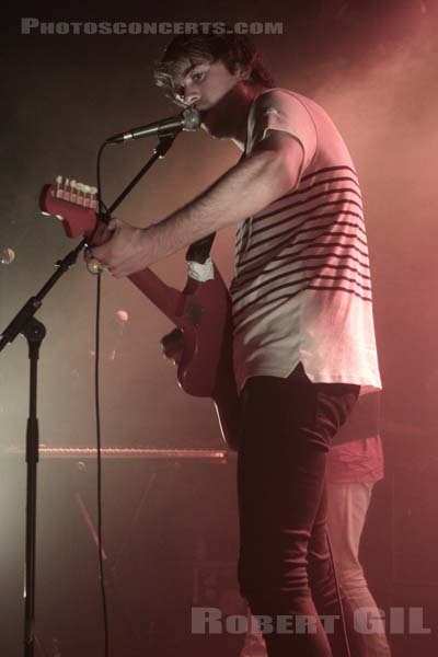 THE VACCINES - 2011-03-09 - PARIS - Nouveau Casino - Justin Hayward-Young